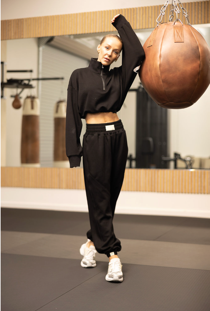 PEAK PERFORMANCE HALF-ZIP