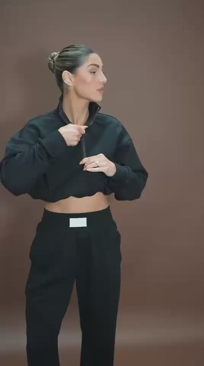 PEAK PERFORMANCE HALF-ZIP